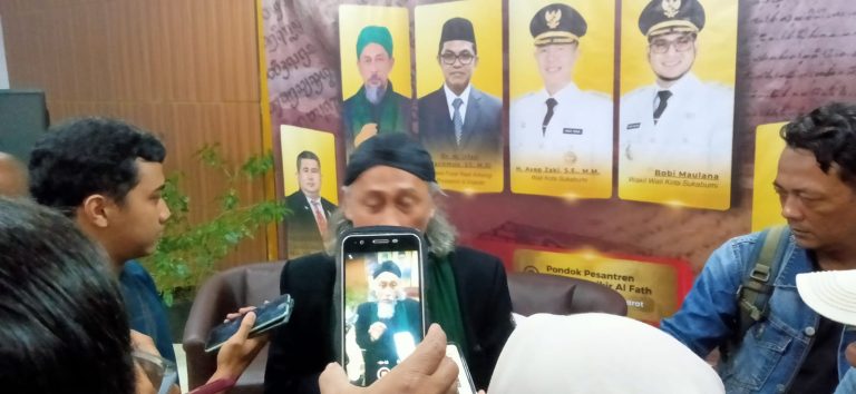 Dari Manuskrip ke Magnet Wisata: KH Fajar Ingin Patambaan Siliwangi Mendunia