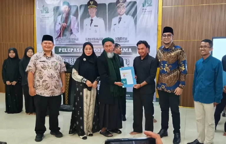 Lewat Program Kerja Global, Ponpes Al-Fath Bantu Tekan Angka Pengangguran Sukabumi, Berangkatkan 55 Mahasantri ke Luar Negeri