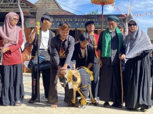 Sambut Idul Adha 1447 H, Ponpes Modern Dzikir Al Fath Gelar Acara Fashion Show Hewan Kurban